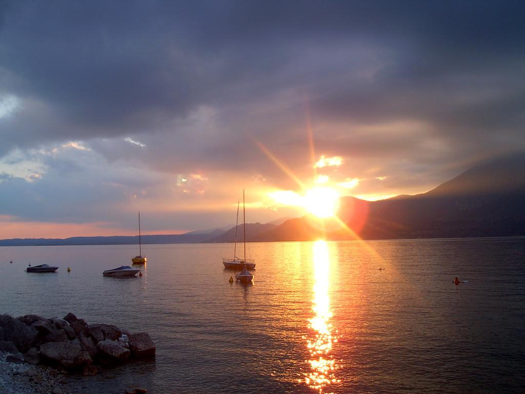 Romantic Dream Torri Del Benaco Buitenkant foto