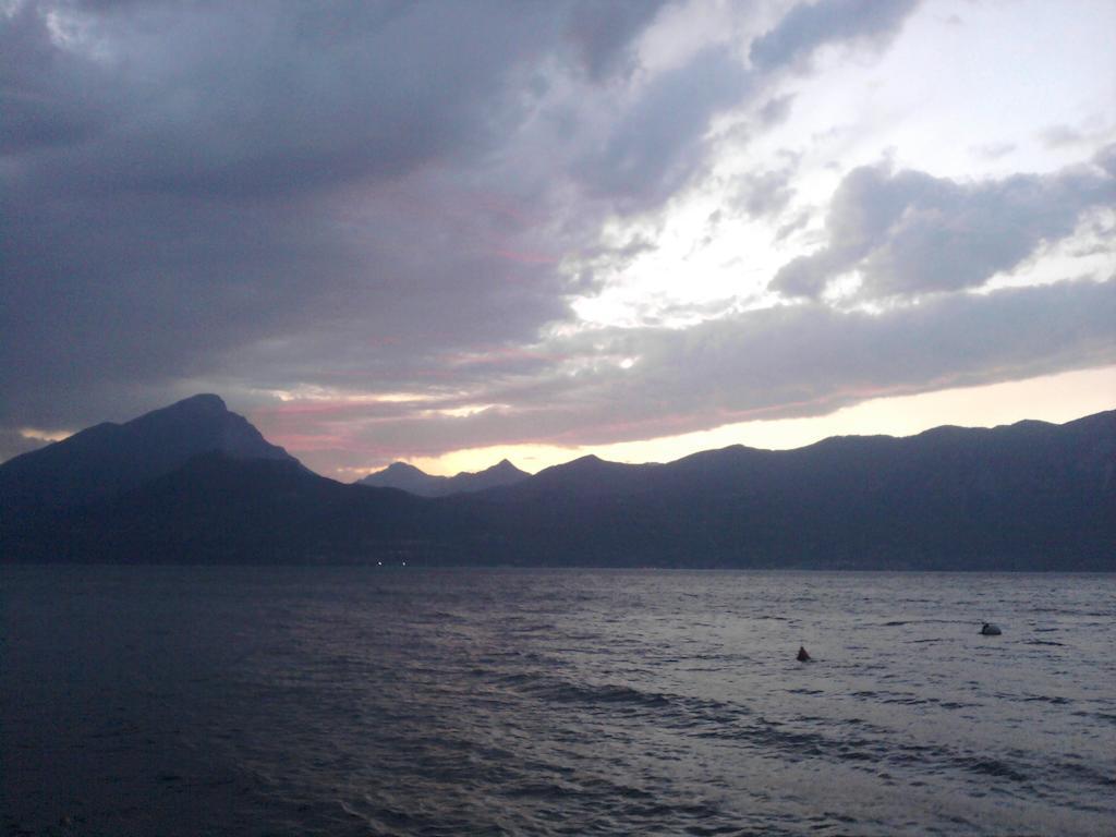 Romantic Dream Torri Del Benaco Buitenkant foto